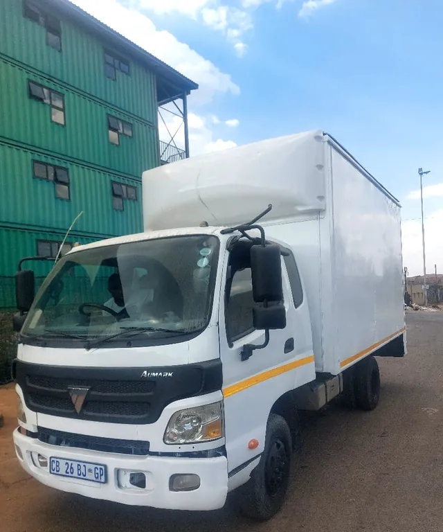 A Lewin Projects and Logistics closed box truck used for house moves and commercial relocations in Gauteng